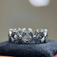 Gothic Silver Cross Pattern Ring – Kakny