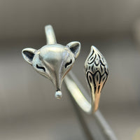 925 Sterling Silver Fox Ring is adjustable in size. Handmade. Ideal gift for him or her.（RR01）